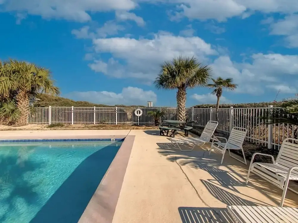 Good Vibes - The Affordable Beach Vacay