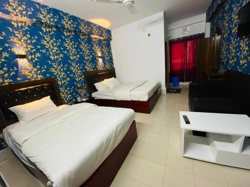 Hotel Green Land