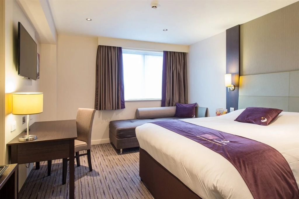 Premier Inn Basingstoke Town Centre Hotel