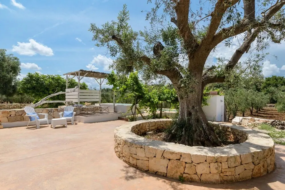 Trullo Solleone con Piscine by Wonderful Italy