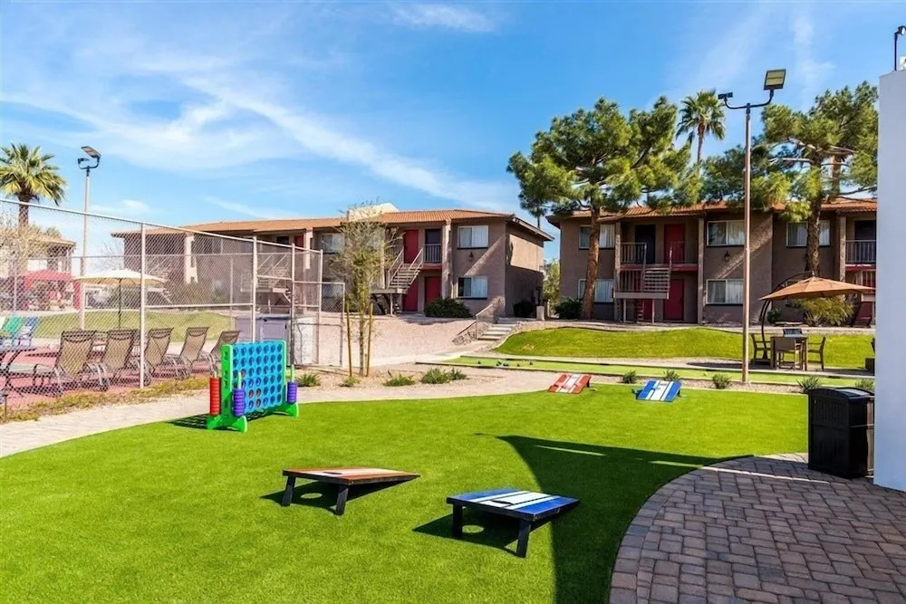 115 Fully Furnished 1BR Suite-Prime Location! by RedAwning