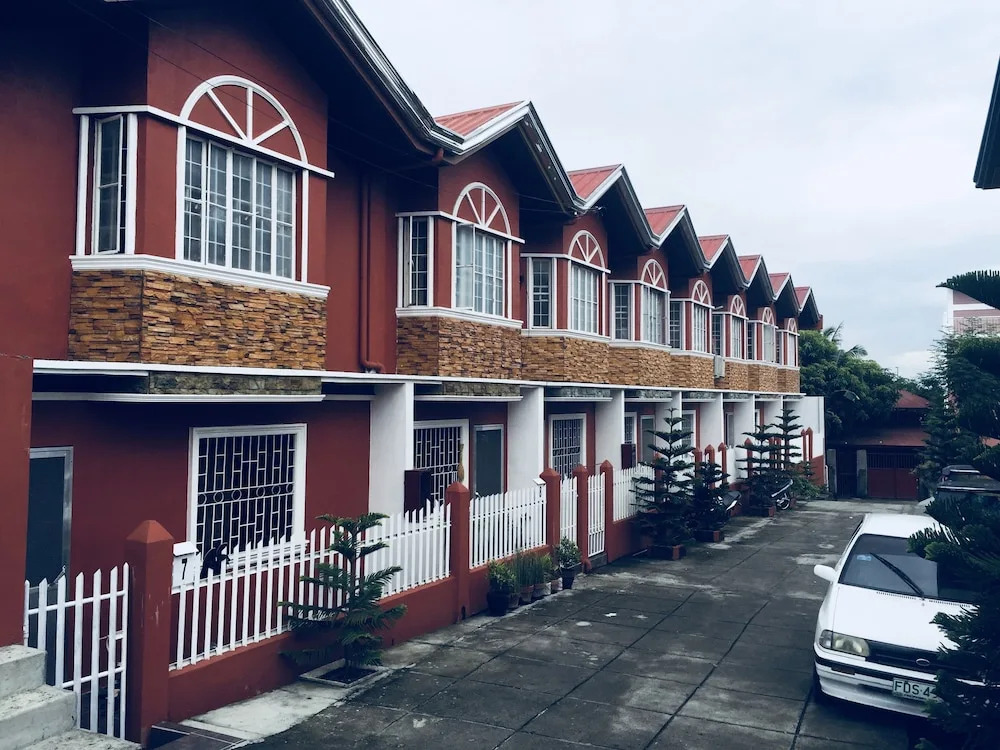 Luzville Residences - C8
