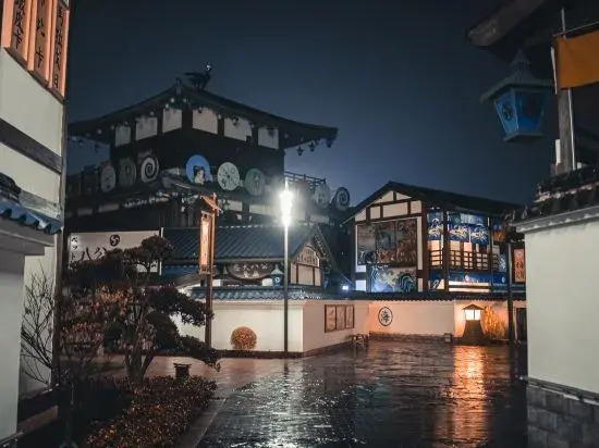 Hengdian World Studios · Sakura Pavilion