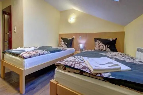 Tihe Noci Motel