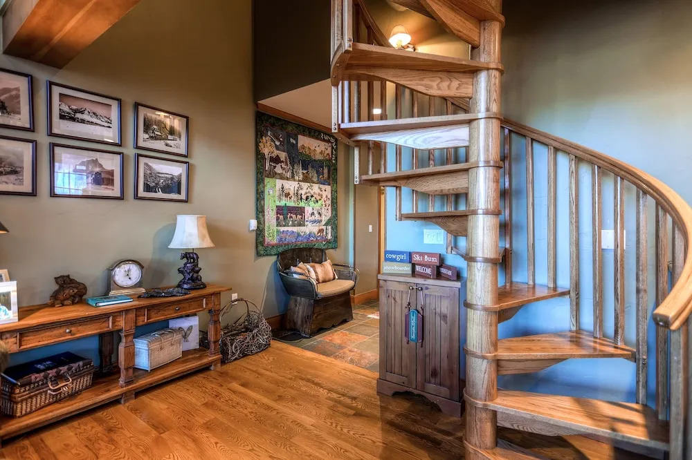 Bachelor Gulch Village by Vail Resorts
