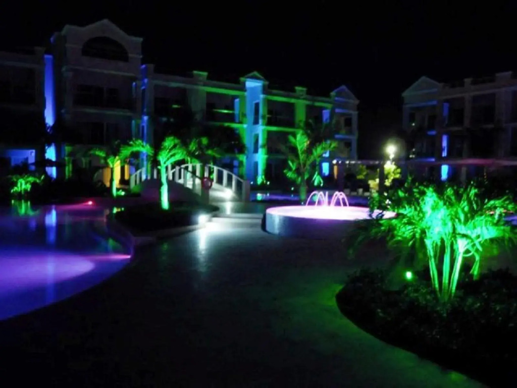 The Atrium Resort