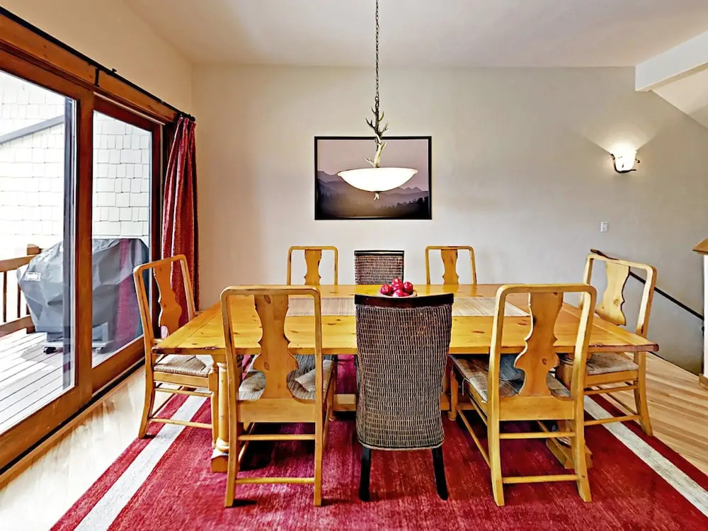965 Bear Trail Townhouse 3 Bedrooms 3.5 Bathrooms Townhouse