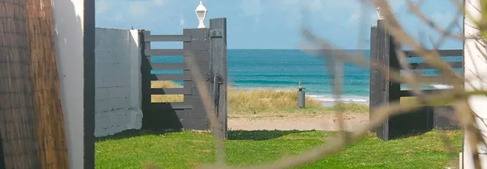 7FeetSurfCamp - Hostel
