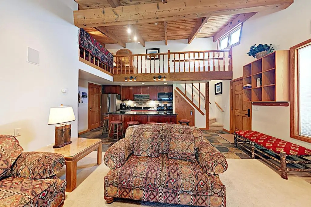 Timberline Condominiums 2 Bedroom Loft 3 Bath Deluxe Unit B3H