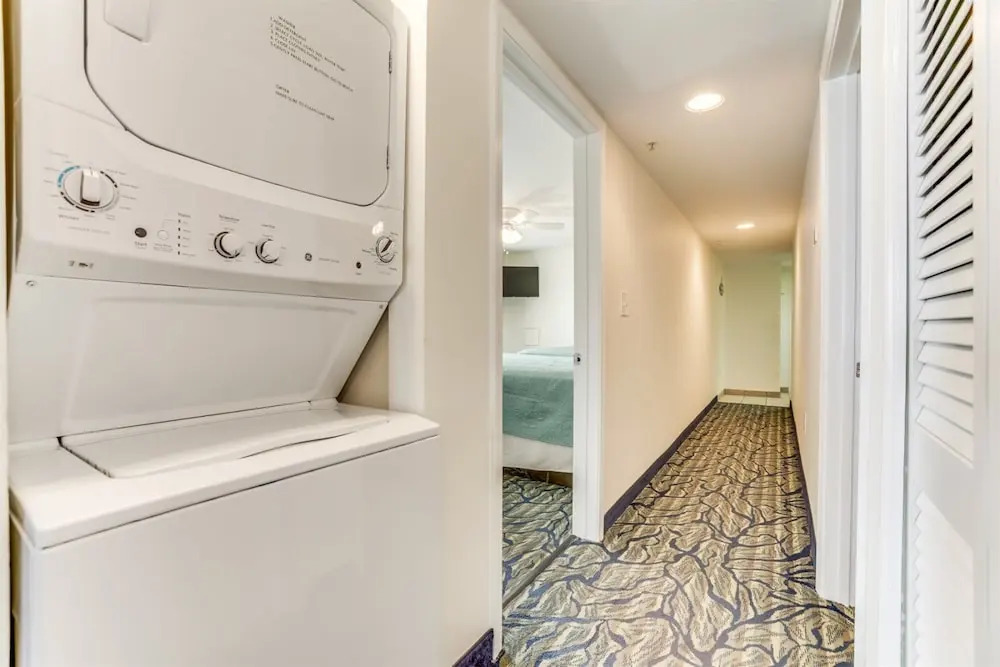 Paradise Resort 410