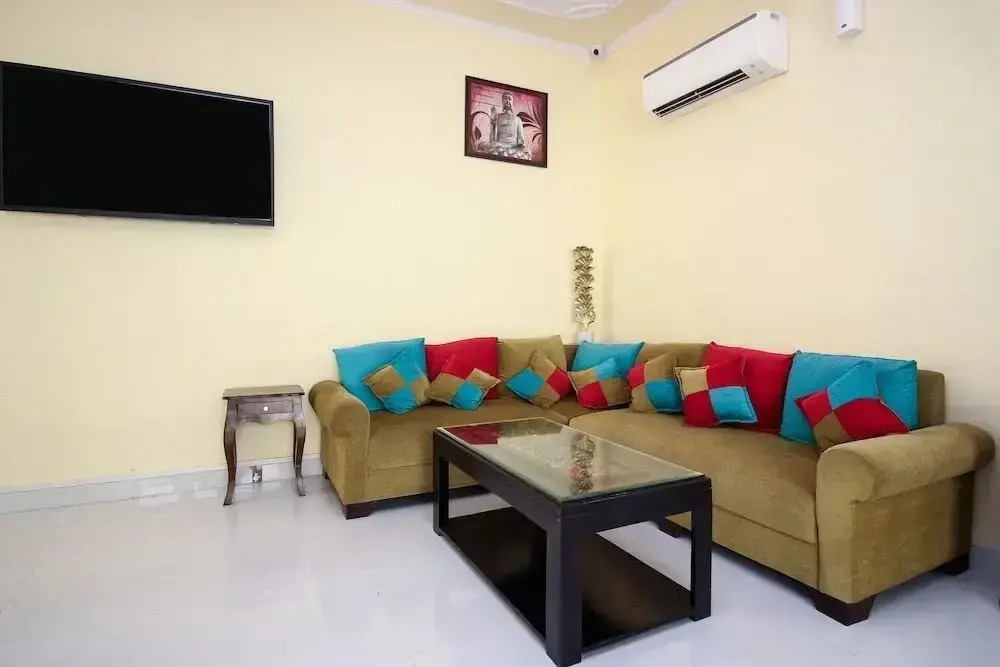 Vrindavan Resort by OYO Rooms