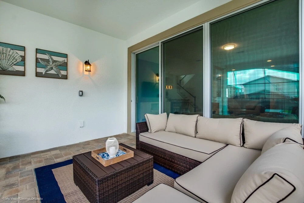 Solara Resort - 1845 Sawyer Palm Place