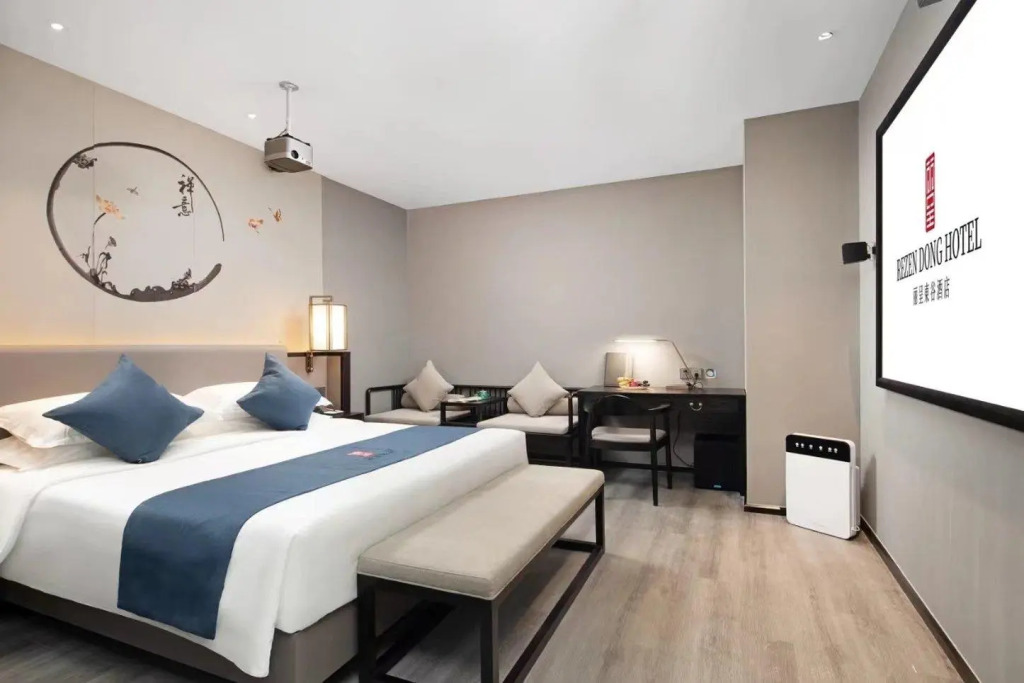 Rezen Dong Hotel (Hangzhou Xixi Longhu Paradise Walk)