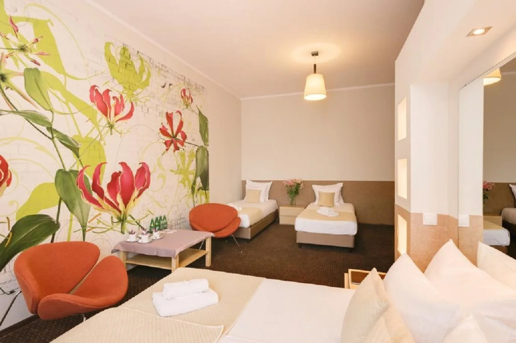 IRIS Aparthotel