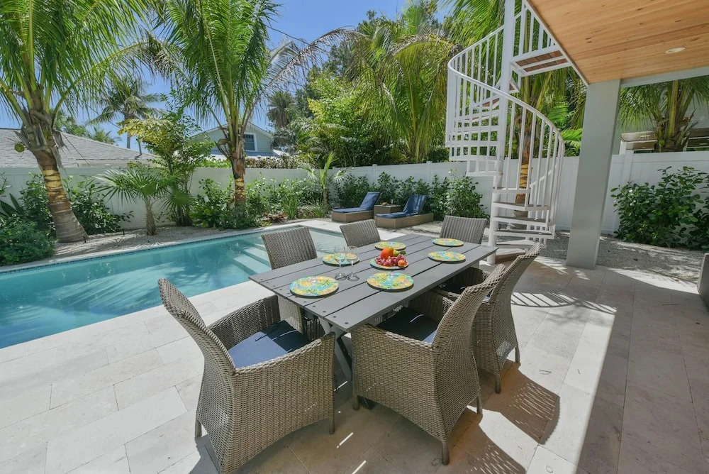 Reef Romance Apartment 4