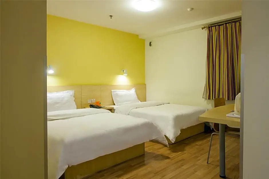 7 Days Inn Urumqi Medical University Branch