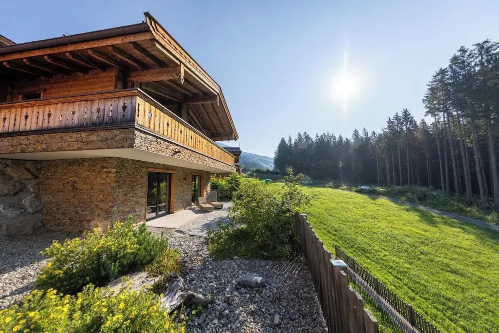 Luxury Chalet with 2 Bathrooms near Small Slope