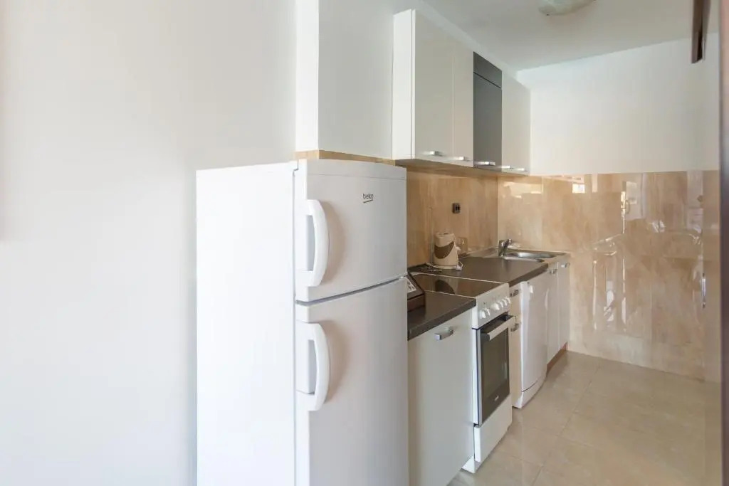 Adriatic Raf Apartments