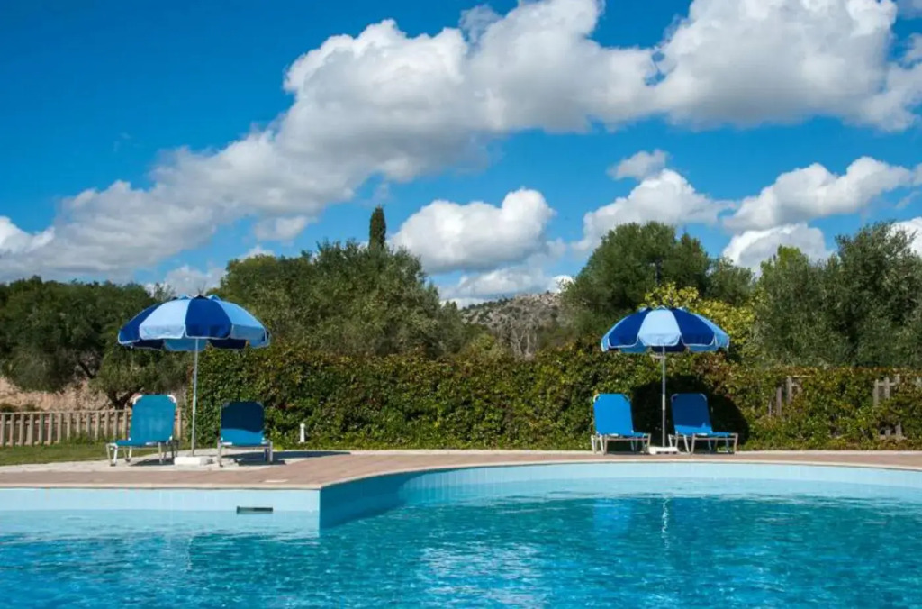 Leventis Villas Complex with Sharing Pool