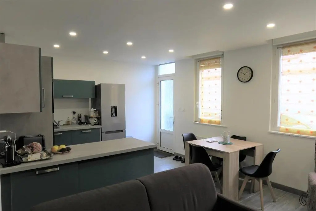 Appartement rénové avec WIFI bien équipé au centre ville de PERROS-GUIREC - Ref 940