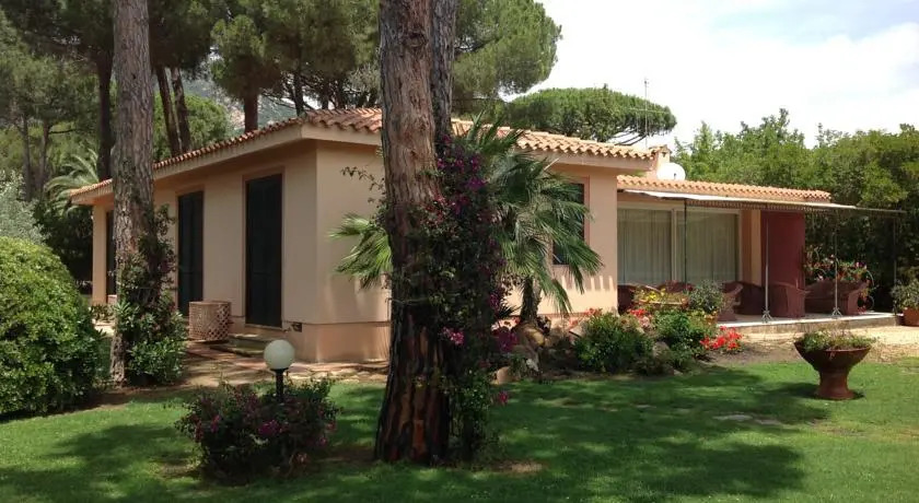 Villa Bouganvillea