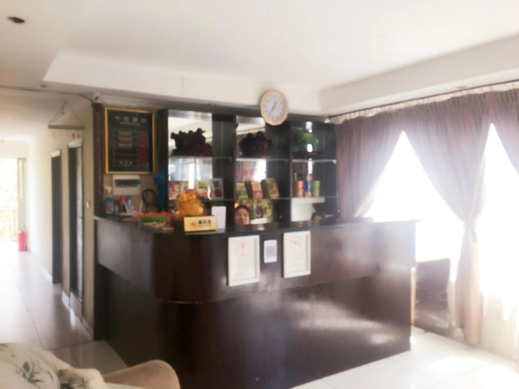 Shengtang Business Hotel