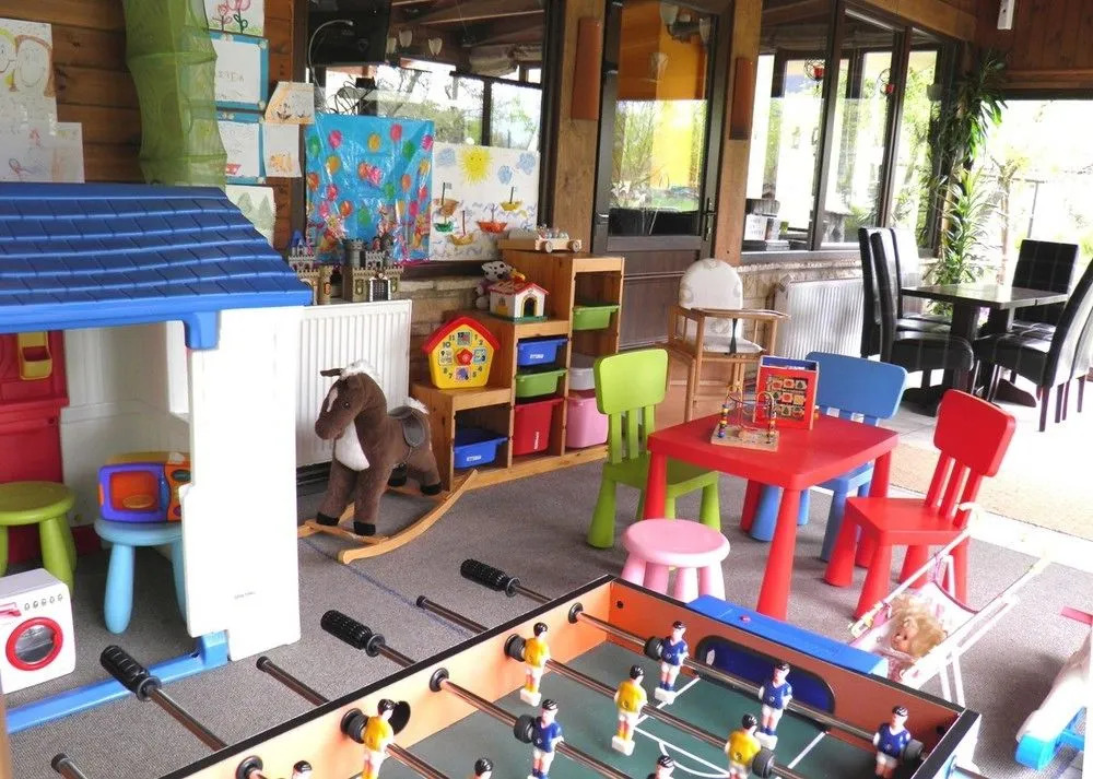 Ninemia Stay and Play