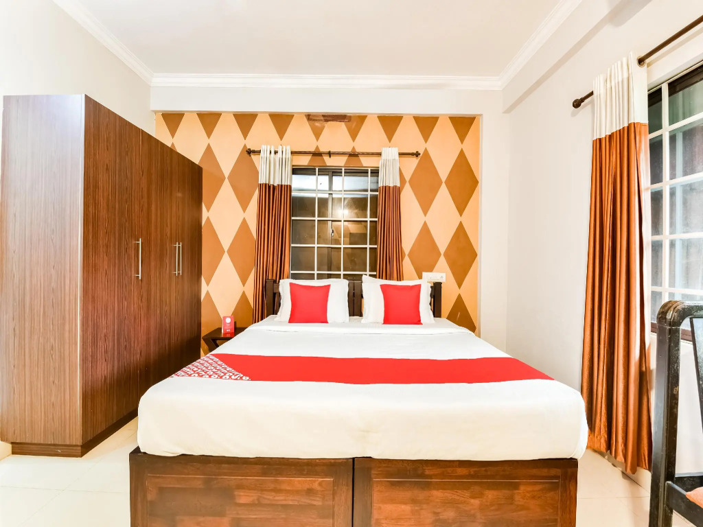 OYO 46023 Taaza Residency