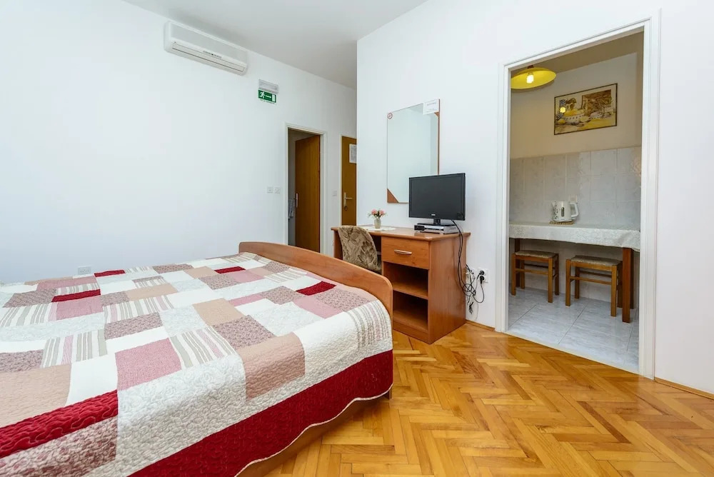 Apartments Pero