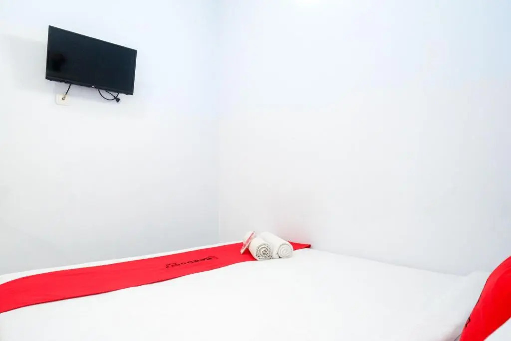 RedDoorz near Bandara Ahmad Yani Semarang