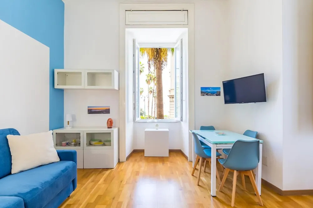 San Luigi Cozy Flat - Private Parking