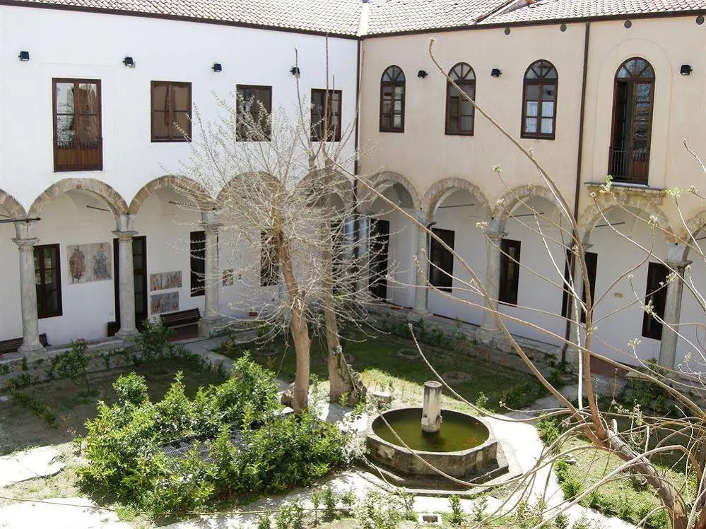 Student'S Hostel San Saverio
