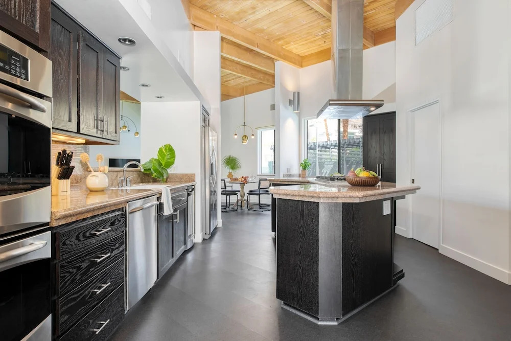 El Reino by Avantstay Spectacular Estate w/ Pool & Tennis Court!
