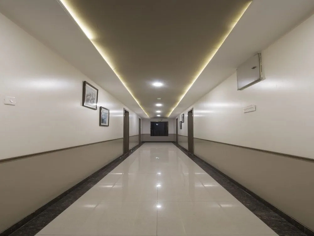 OYO 3716 Hotel Kapil Residency