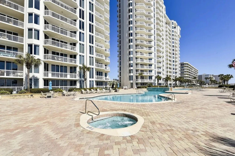 Silver Beach Towers 102w- Southern Heirs