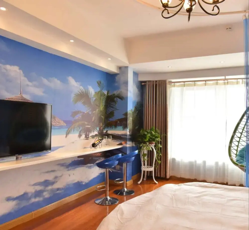 Luoyang Jiayue Theme Hotel