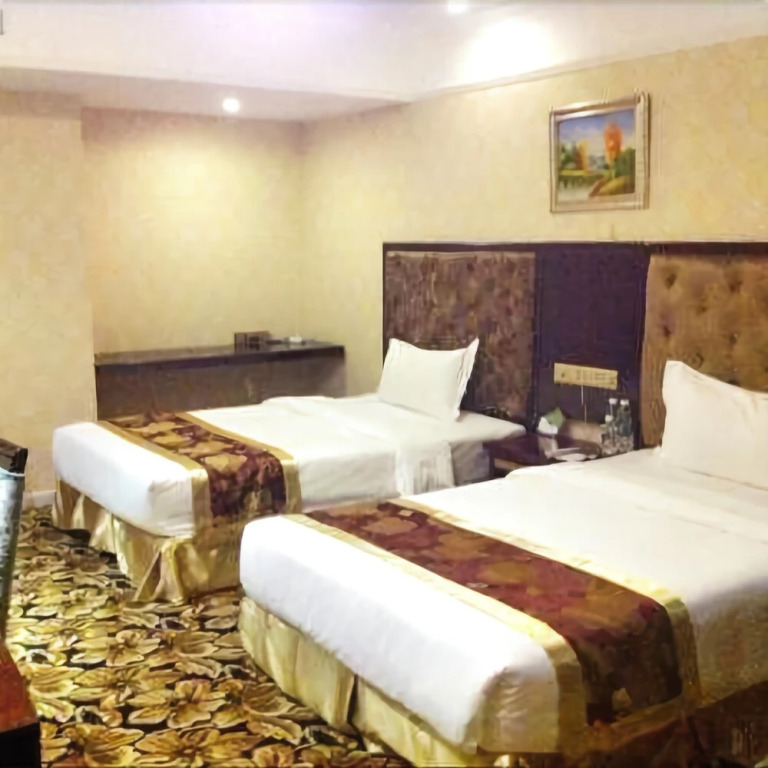 Emerald Hotel