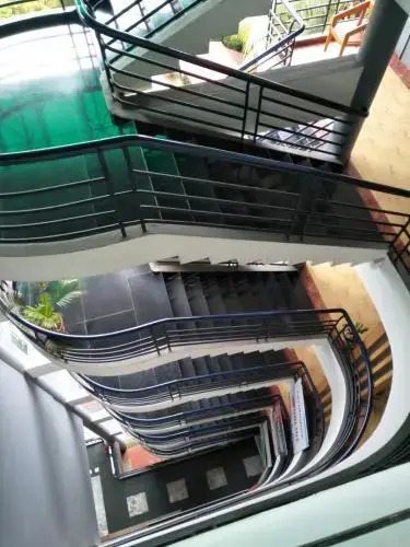 hazmi inn