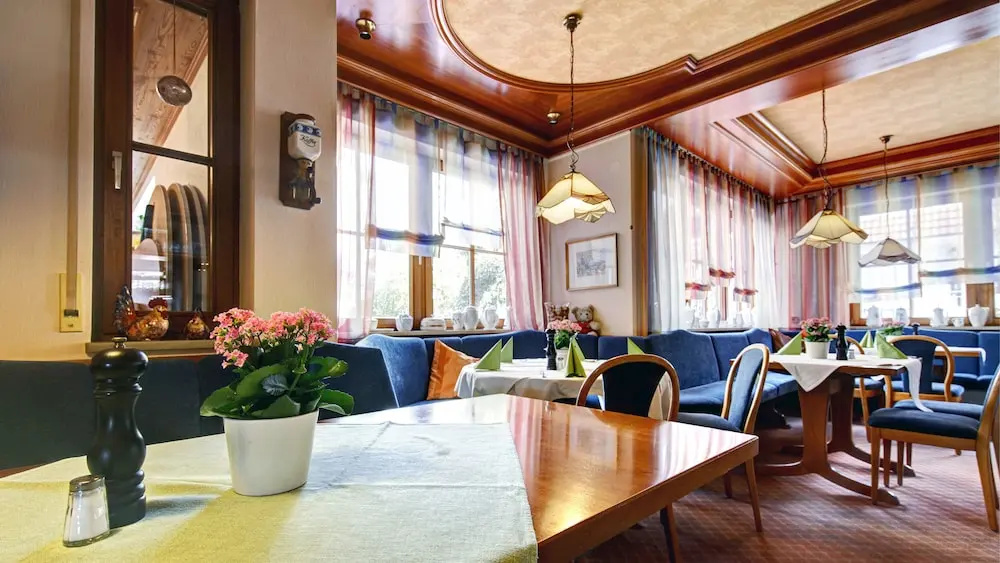 Hotel Bauer Großbettlingen