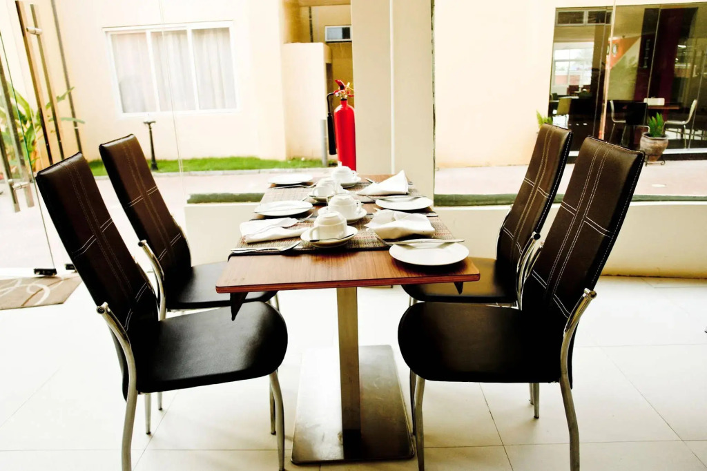 Birdrock Hotel