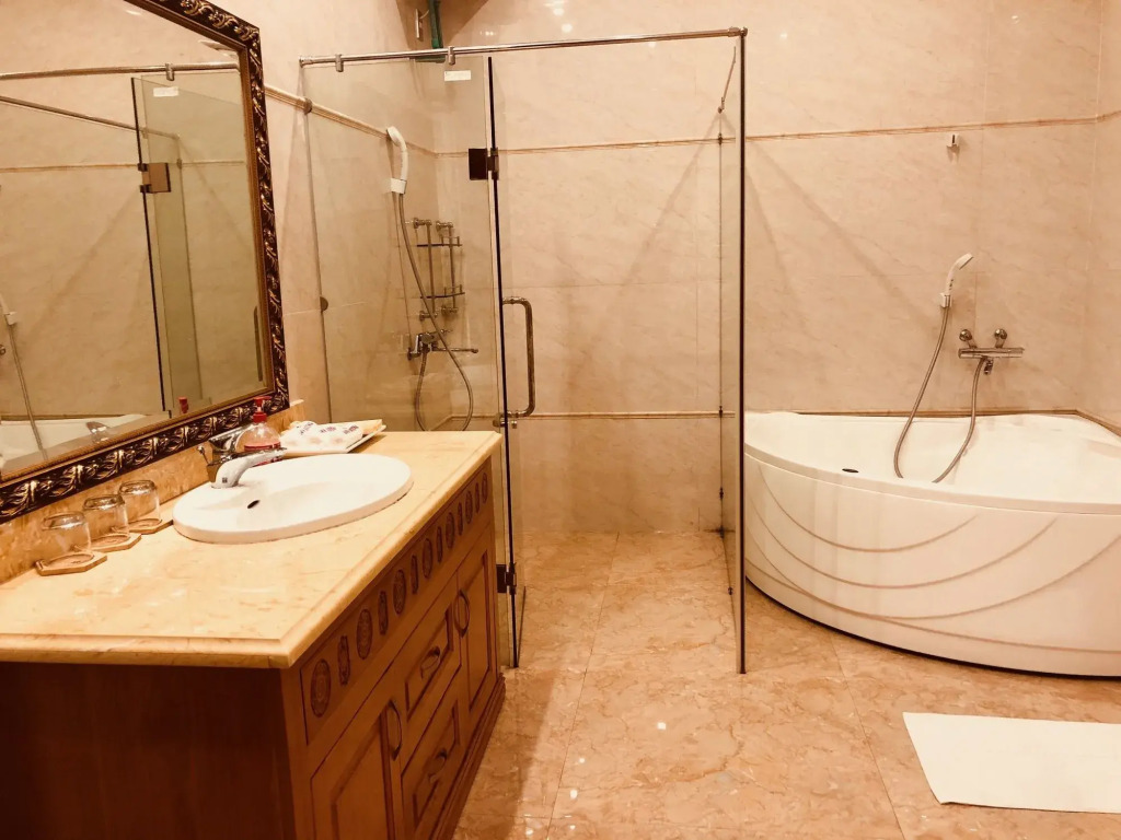 Anh Duong Hotel and Spa