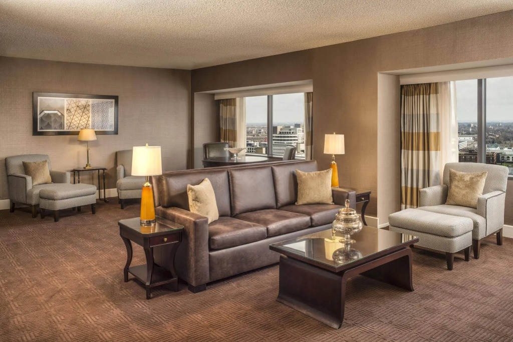 The Plaza Hotel Columbus at Capitol Square
