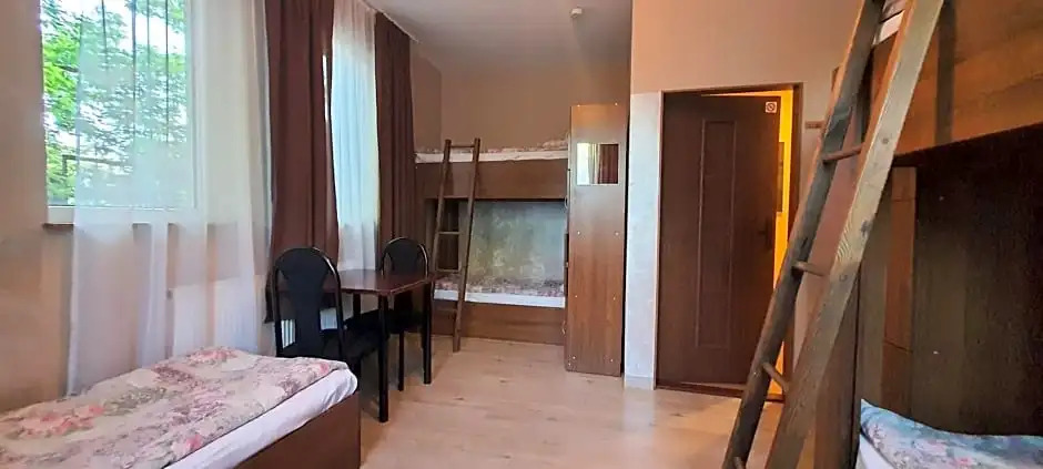 Hostel Zamość - pokoje gościnne - bezpłatny parking