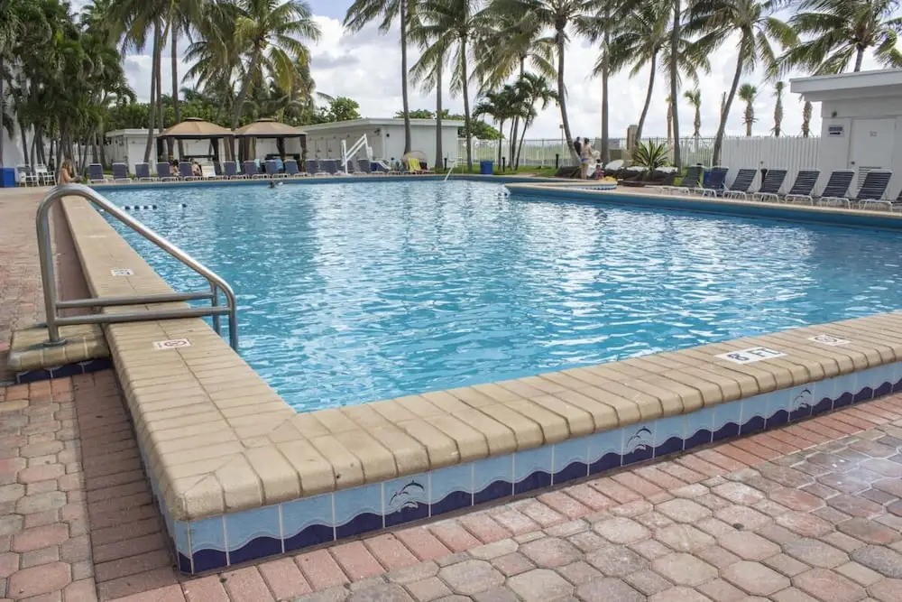 Ocean View Miami Beach Apartment