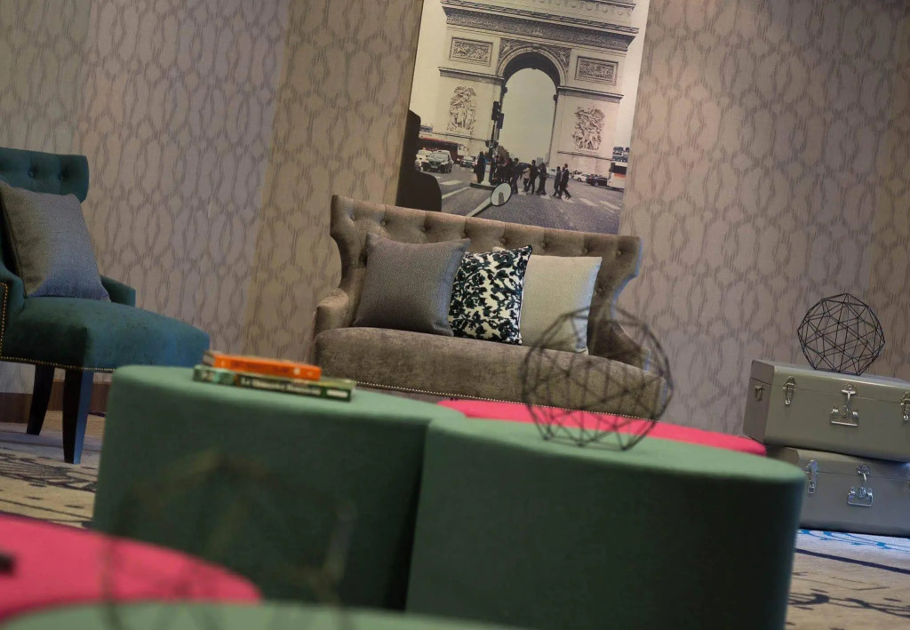 Renaissance Paris La Defense Hotel