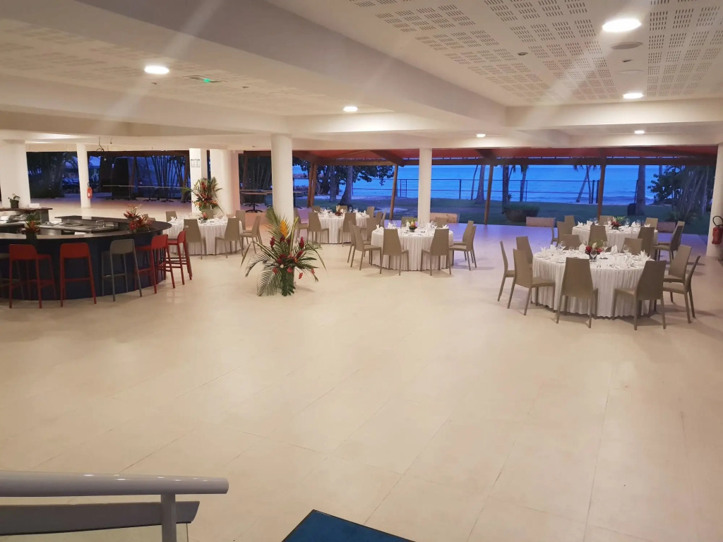 Hotel Arawak Beach Resort