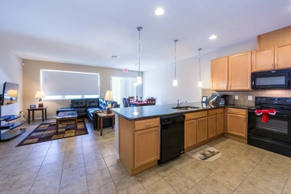 H2u - Gaston - Cb3181 4 Bedroom Townhouse