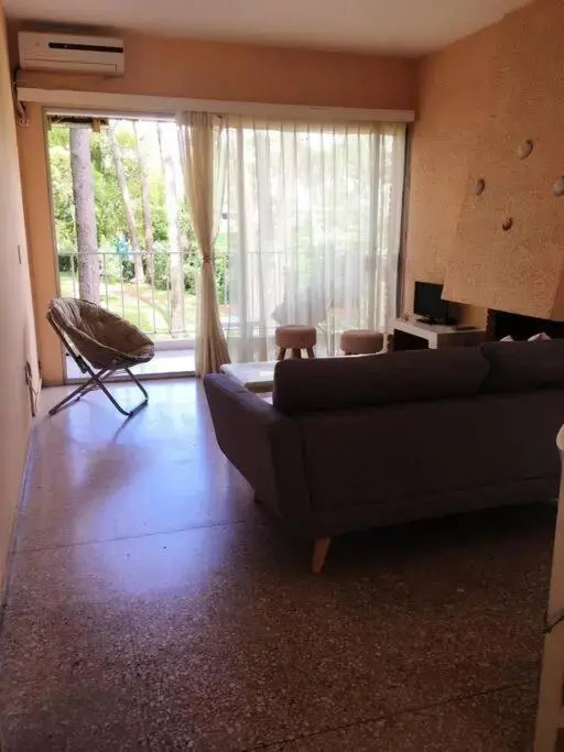 Arcobaleno, gran apartamento con con 2 balcones hacia el Jardín y hacia el frente