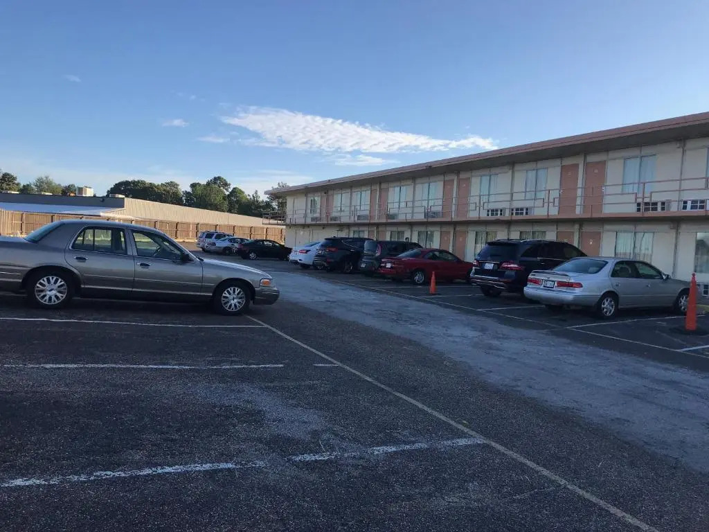 Tyler Inn & Suites