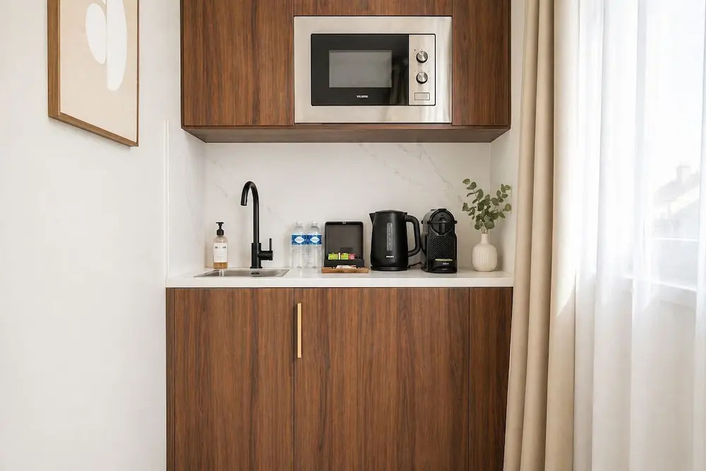 JIJI Suites